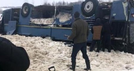 Rusya'da Çocukları Taşıyan Otobüs Takla Attı: 7 Ölü