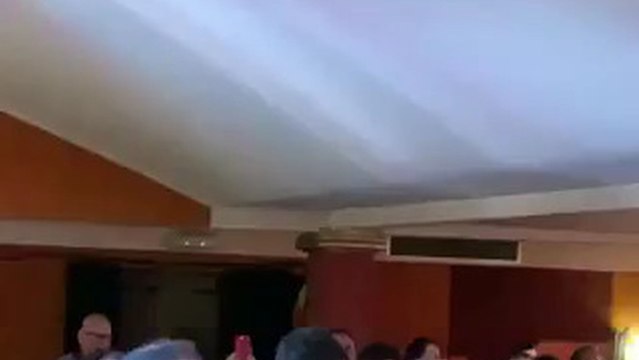 Pedro Sánchez y Pepu Hernández, al son de 'Feo, fuerte y formal'.