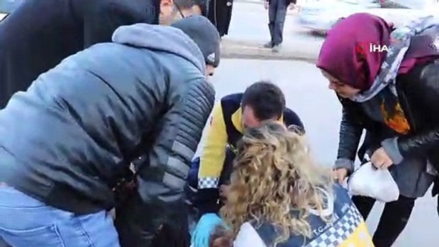 Otomobilin çarptığı yaşlı adam ambulansa binmek istemedi
