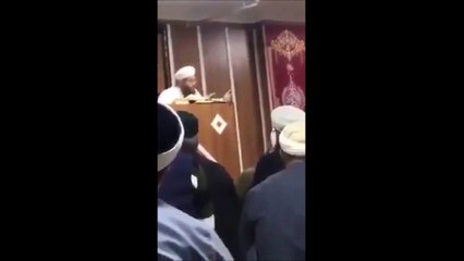 'KADIN EVİNDEN DIŞARIYA ÇIKTIĞI AN ŞEYTAN PEŞİNE TAKILIR'