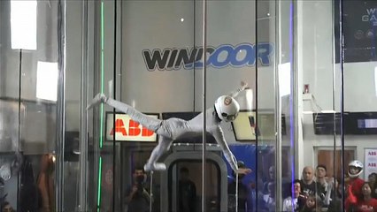 شاهد: استعراض مثير لراقصي مسابقة التزلج الفضائي