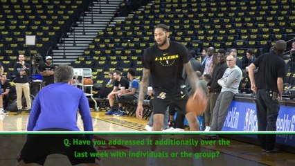 Walton plays down uncertainty in Lakers locker room