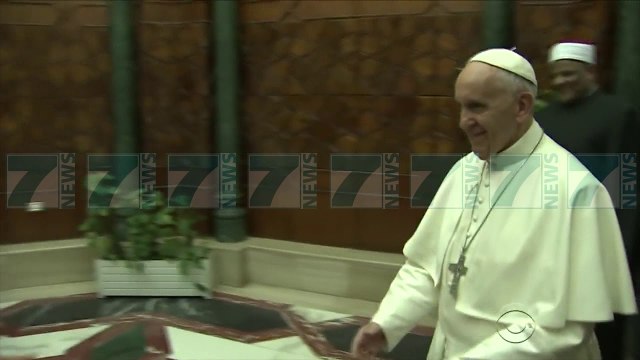 PAPA FRANÇESKU VIZITE HISTORIKE NE EMIRATET ARABE - News, Lajme - Kanali 7