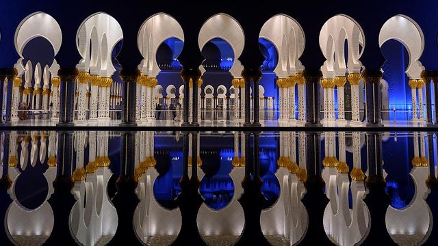 Papa Bergoglio ad Abu Dhabi, tra speranze e curiosità