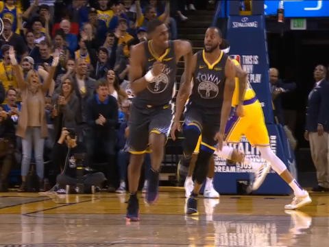 لقطة: ان بي آي: الجناح الطائر إيغودالا يدكّ سلّة ليكرز برمية ساحقة مهولة