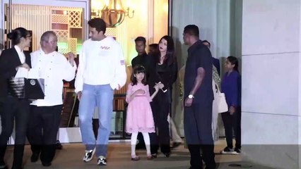 Abhishek Bachchan Celebrates Birthday With Aishwarya & Amitabh Bachchan