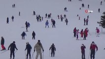 Sarıkamış Cıbıltepe Kayak Merkezi Son Yılların En Yoğun Günlerini Yaşıyor