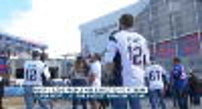 Fans descend on Mercedes-Benz Stadium ahead of Super Bowl LIII