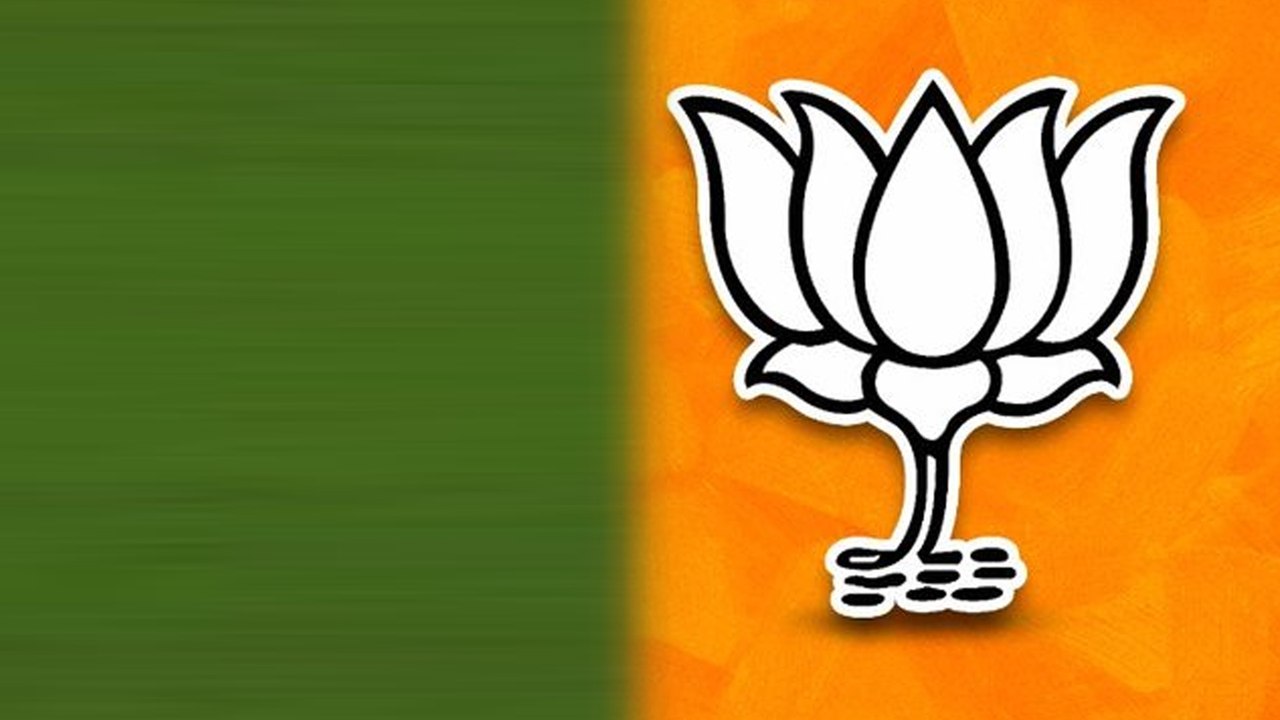 ಬಿಜೆಪಿ ಒಡ್ಡುತ್ತಿರುವ ಆಮಿಷದ ಮೊತ್ತ ಬಹಿರಂಗ ಪಡಿಸಿದ ದಿನೇಶ್ ಗುಂಡೂರಾವ್ | Oneindia Kannada