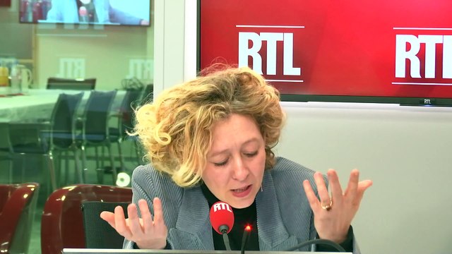 Référendum le 26 mai : un pari risqué pour Emmanuel Macron, juge Alba Ventura