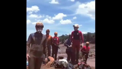 Bombeiro do PR comanda homenagem às vítimas de Brumadinho