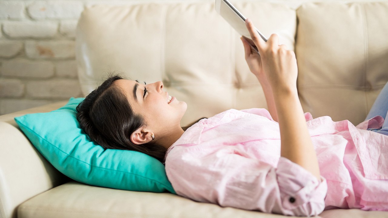 How Couples Stay Connected In Long-Distance Relationships