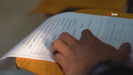 Musul Üniversitesi Yeniden İnşa Ediliyor, Öğrenciler Öğrenmeye Hevesli- Musul Üniversitesi'nin...