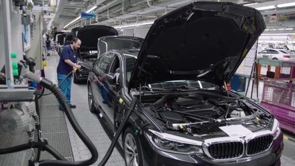 Production of BMW 5 Series - Assembly