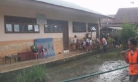 Sekolah Dibersihkan Pascabanjir, Para Siswa Manado Diliburkan