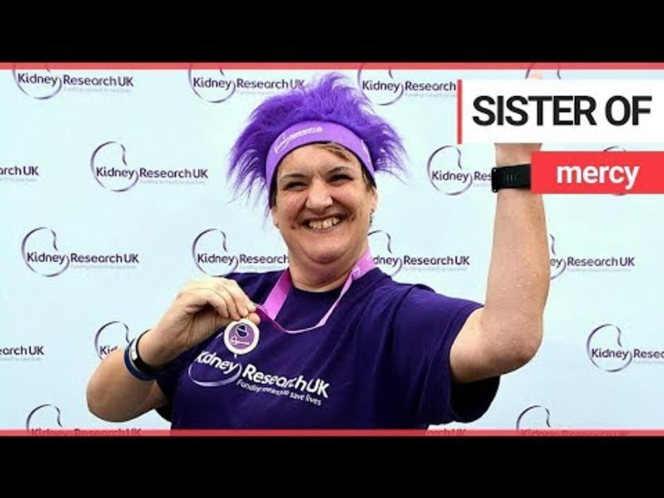 A nurse donates a kidney to a total stranger | SWNS TV