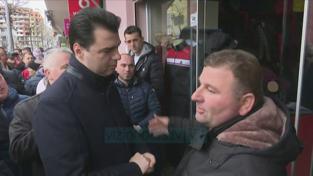 Basha në Lezhë: Heqim TVSH e biznesit të vogël - News, Lajme - Vizion Plus