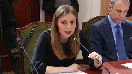 Ora News - Azilkërkuesit shqiptarë mund të pengojnë hapjen e negociatave