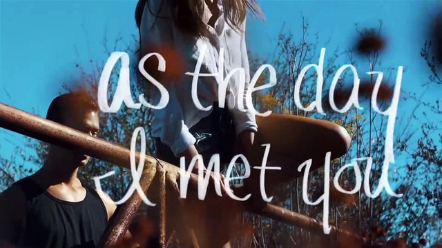 The Chainsmokers - Closer ft. Halsey (Official Lyric Video) - YouTube