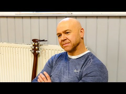 Josh Warrington MUST FIGHT Kid Galahad or GIVE UP THE BELT, says Dominic Ingle