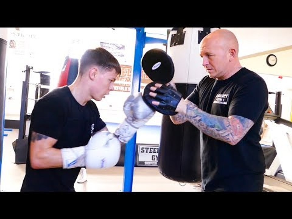 HARD LINES! Charlie Edwards and Kyle Yousaf SMASH PADS going forward & back