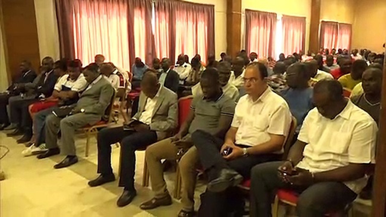 CAN 2023 : RENCONTRE ENTRE LE PRÉSIDENT DE LA FIF  ET LES PRÉSIDENTS DE CLUBS