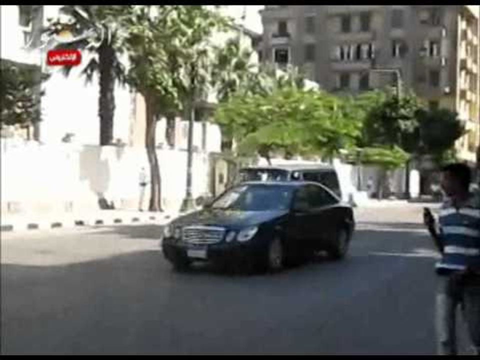هدوء يسبق العاصفة أمام مجلس الشعب.
