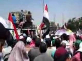 سيارات بمكبرات صوت تأييدا لمرسي بالميدان