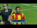 3 حالات طرد في مباراة الترجي التونسي والفتح الرباطي يشهرها الحكم السعودي 