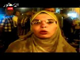 زوجه الجيزاوي أمام قصر الرئاسه للمطالبة بالافراج عن المعتقلين السياسين