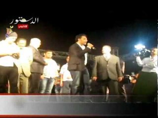 عمرو مصطفي يهتف بسقوط المرشد