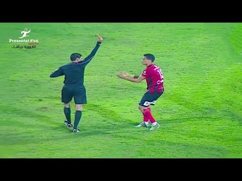 لحظة طرد لاعب الداخلية أحمد بحبح في مباراة الانتاج الحربي الجولة الـ 28 الدوري المصري