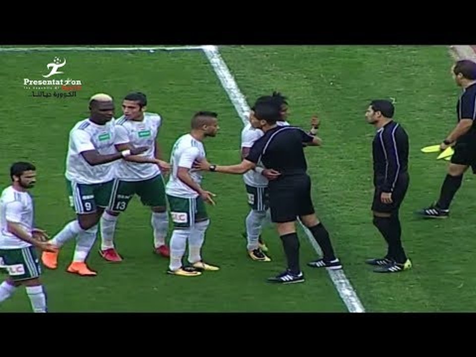 الحكم " محمود وفا " يلغي قراره بعد إحتساب ركلة جزاء للمصري أمام النصر الجولة الـ 31 الدوري المصري