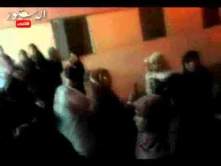 تظاهر بنات المدينة الجامعية للخامسة فجرا