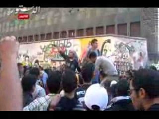 متظاهرو "محمد محمود" يهتفون بسقوط مرسى