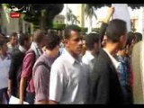 طلاب مصر يتجولون فى مسيرة داخل جامعة القاهرة