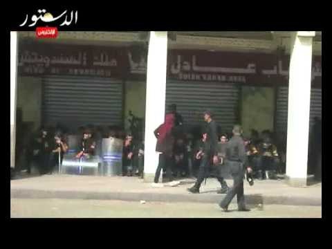 الاسلاك الشائكة في انتظار متظاهري الانذار الاخير