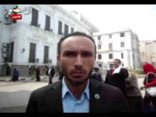 شاهد انتفاضة العاملين بالصحة ضد الوزير