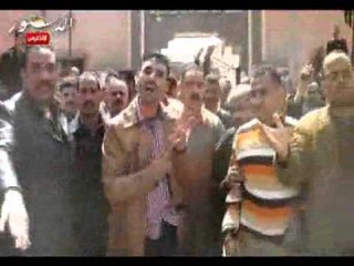 أمناء وافراد الشرطة باسيوط يغلقون 5 مراكز بالجنازير