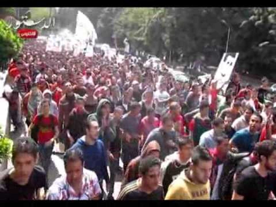 مسيرة أولتراس أهلاوى تنطلق الى دار القضاء