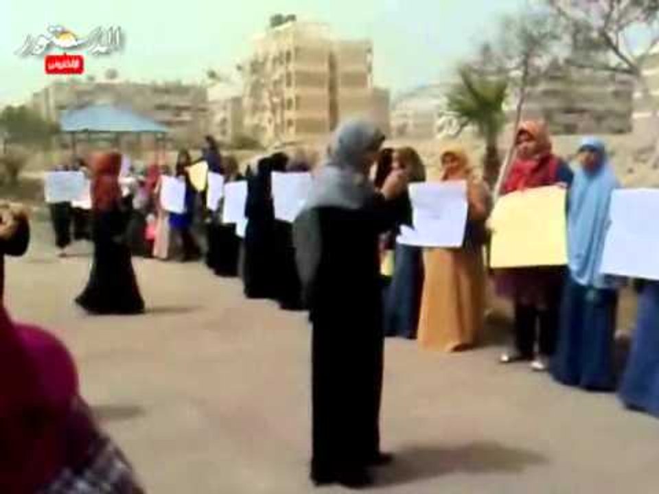 طالبات الدراسات الإسلامية ببورسعيد يطالبون بالإستقلال