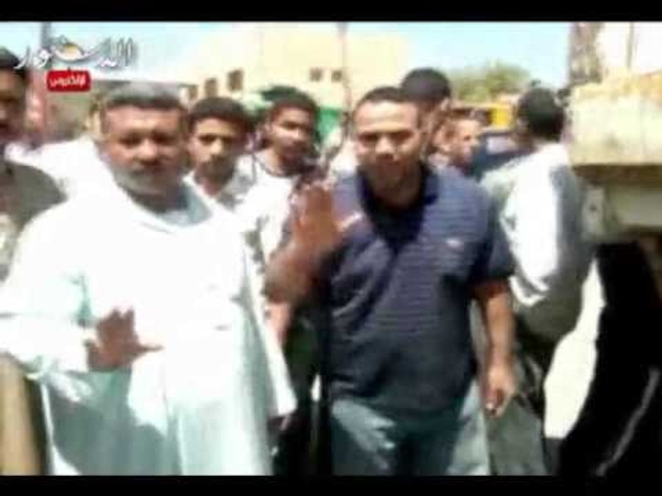 سائقى النقل الثقيل يتظاهرون امام الديوان العام بالفيوم