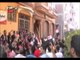 متظاهرون يحاولون إقتحام مقر حزب الحرية والعدالة بالباجور