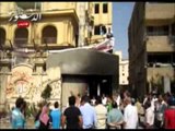 متظاهرو المقطم يرفعون علم مصر ولافتات ارحل فوق مكتب الارشاد