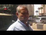 سكان القصر العيني يردون بتسلم الايادي علي ازالة الحواجز بالشارع