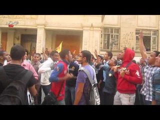 شاهد ..فنتزيا طلاب الإخوان أثناء تظاهرهم بجامعة القاهرة