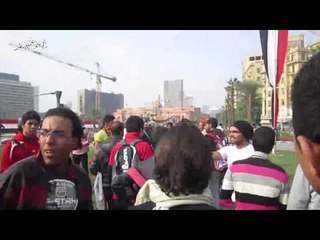 الثوار يعتدون على مؤيده للسيسي بالتحرير