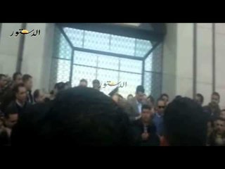 مدير أمن الإسكندرية يستمع لمطالب أمناء الشرطة المحتجين