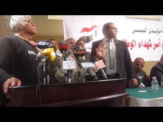 صراخ أهالى شهداء الشرطة و الجيش للمطالبة بالقصاص