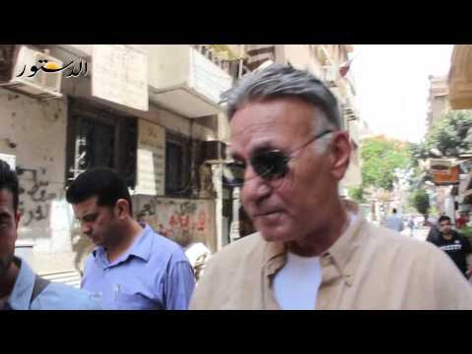 عزت ابو عوف يدلى بصوته بالانتخابات
